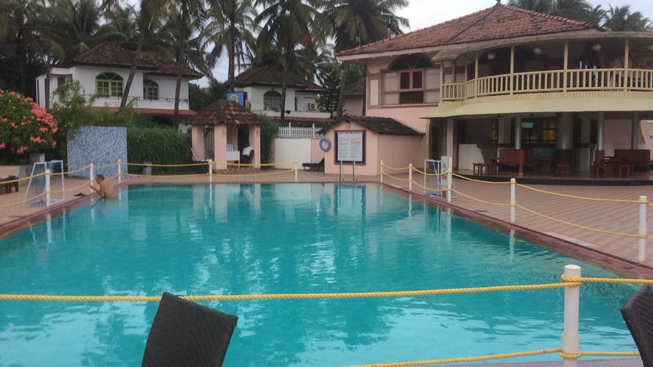 Nanu Resorts бассейн